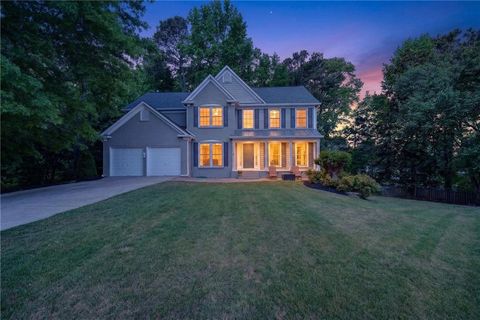 Homes For Sale - 7830 Llangollen Way<br/> Cumming, GA 30041