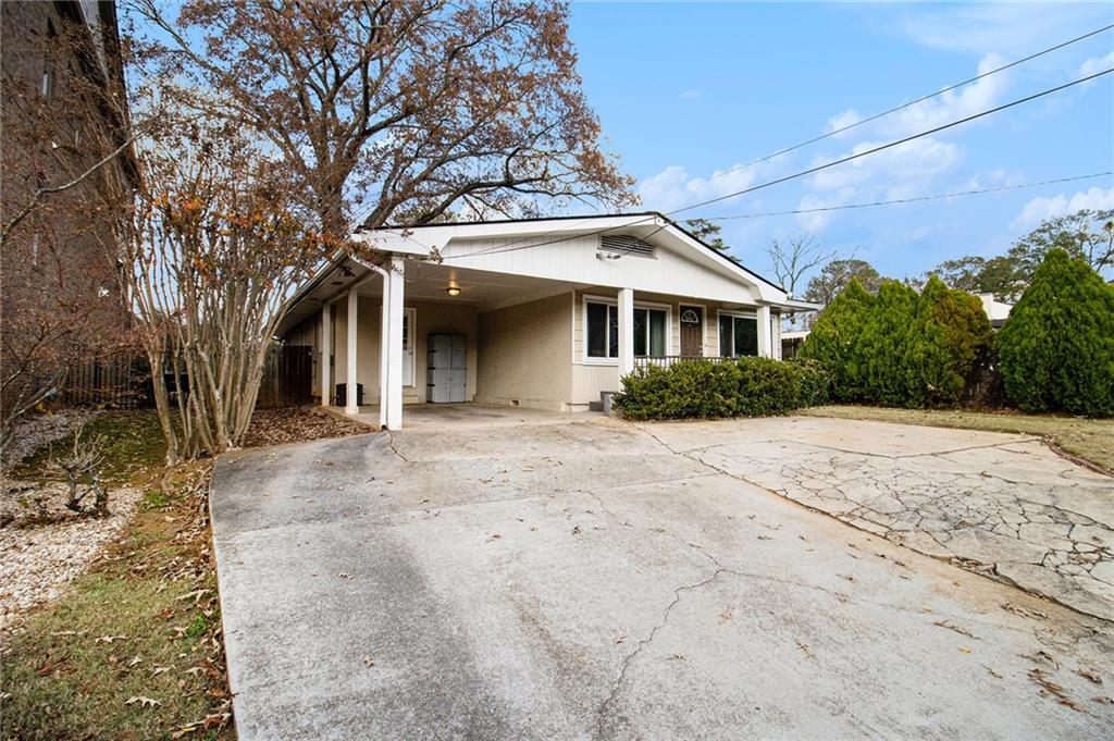 1320 Windsor Parkway NE