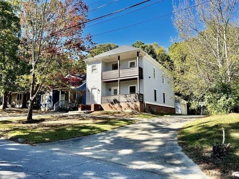 Duplex in Atlanta GA 592 Woods Drive.jpg