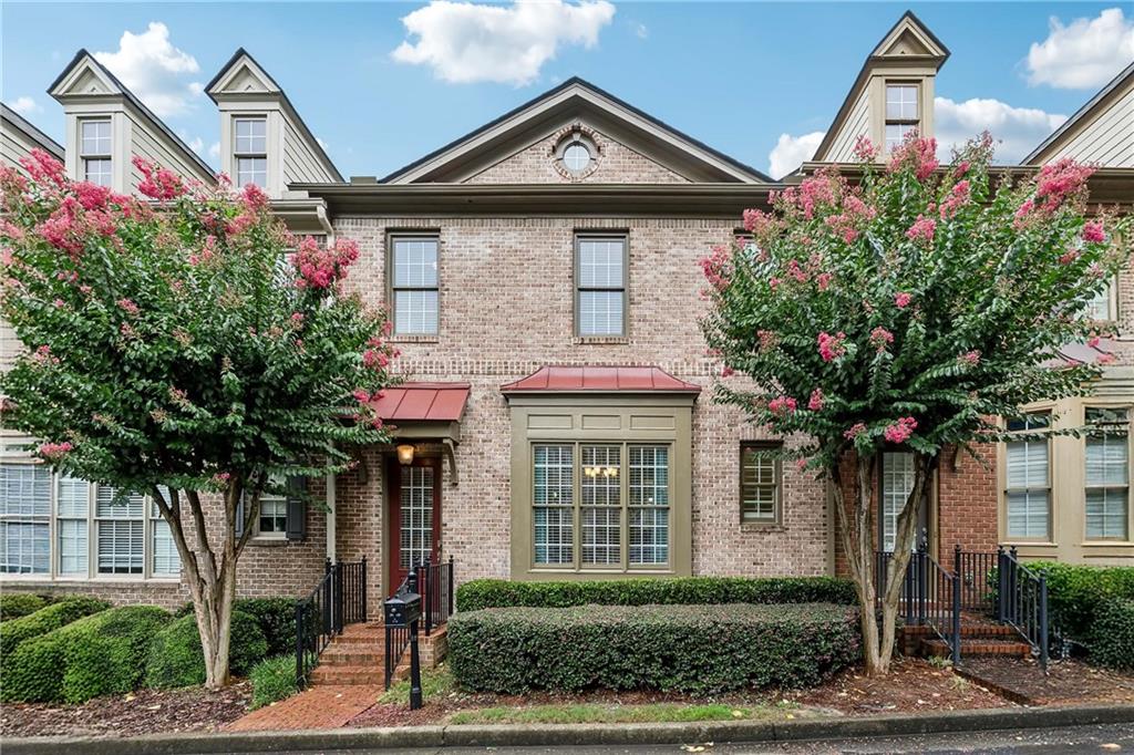 Arlington Pointe - Residential