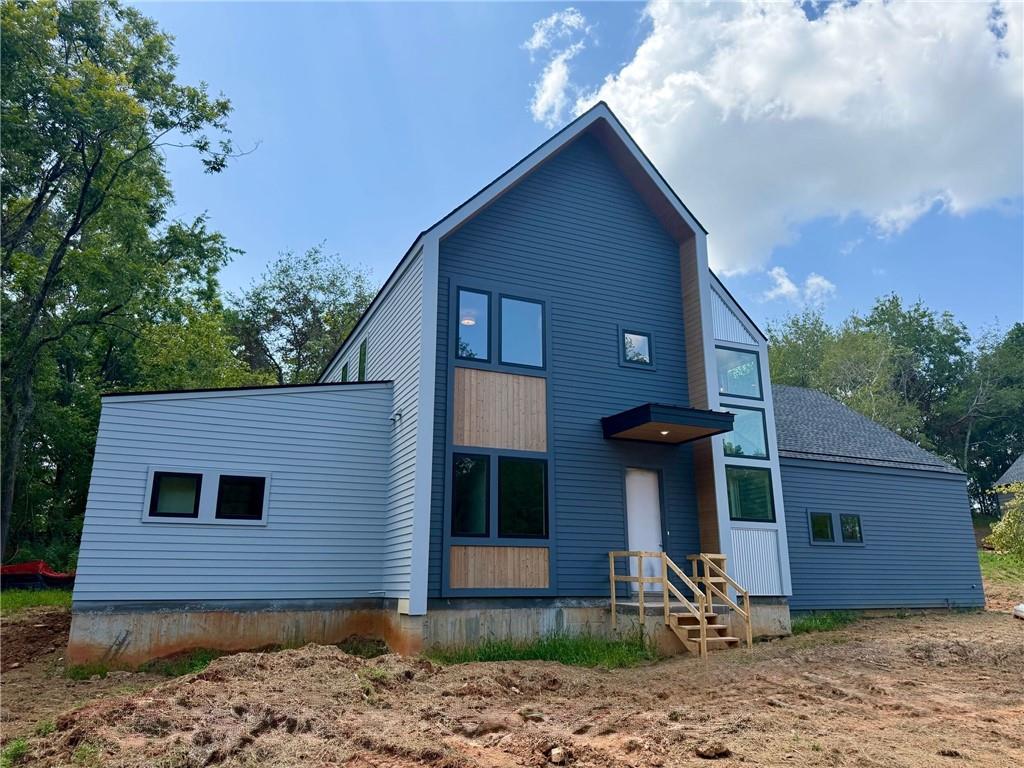 215 Winterberry Way