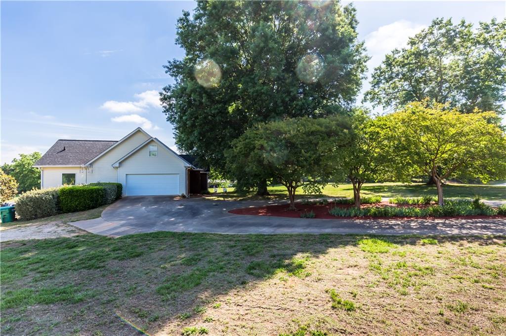75 W Ridgeway Road