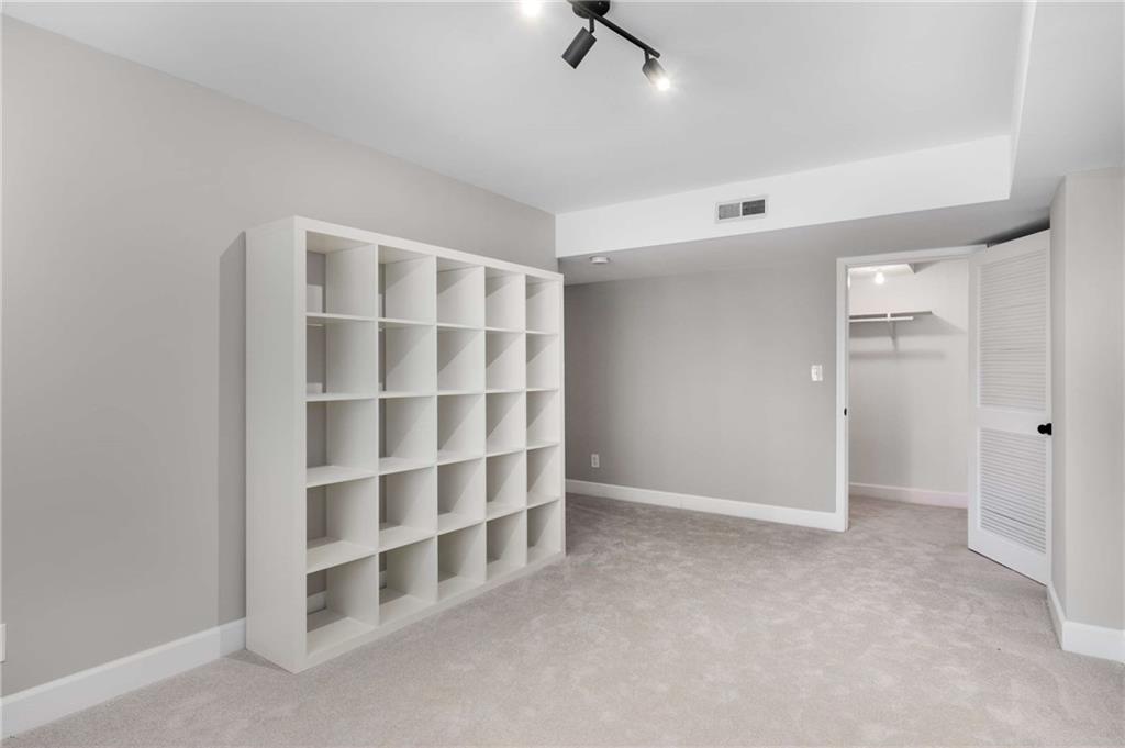 3240 Pinestream Road, Atlanta, Georgia image 36