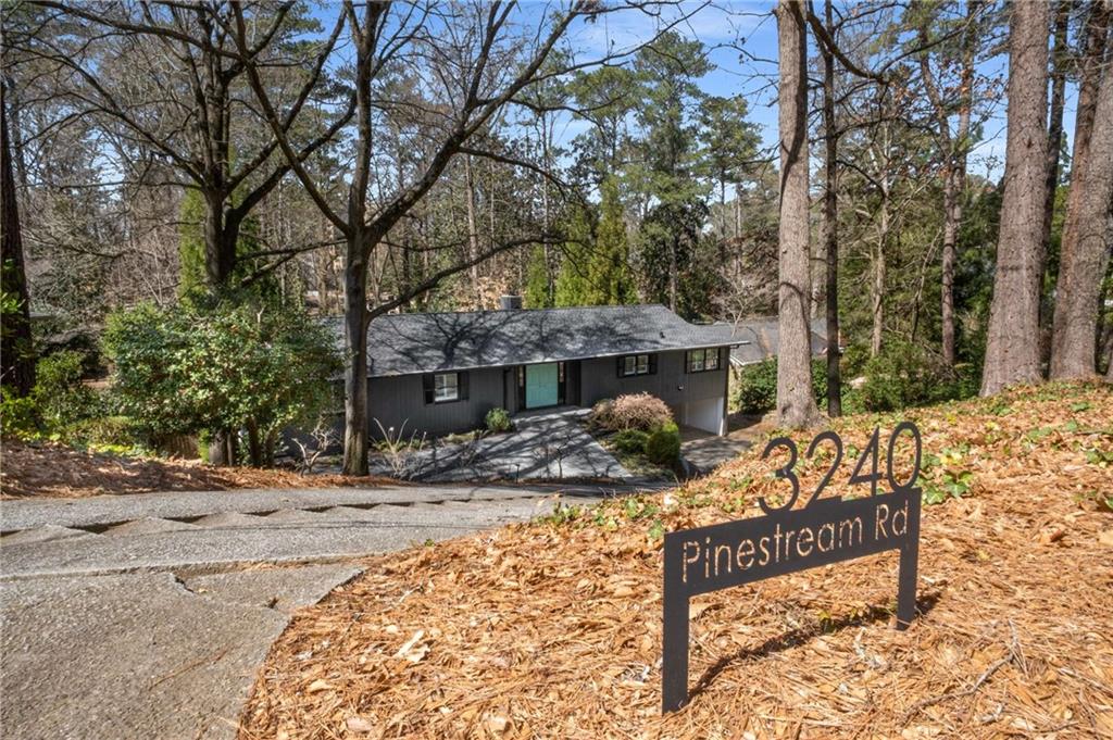 3240 Pinestream Road, Atlanta, Georgia image 2
