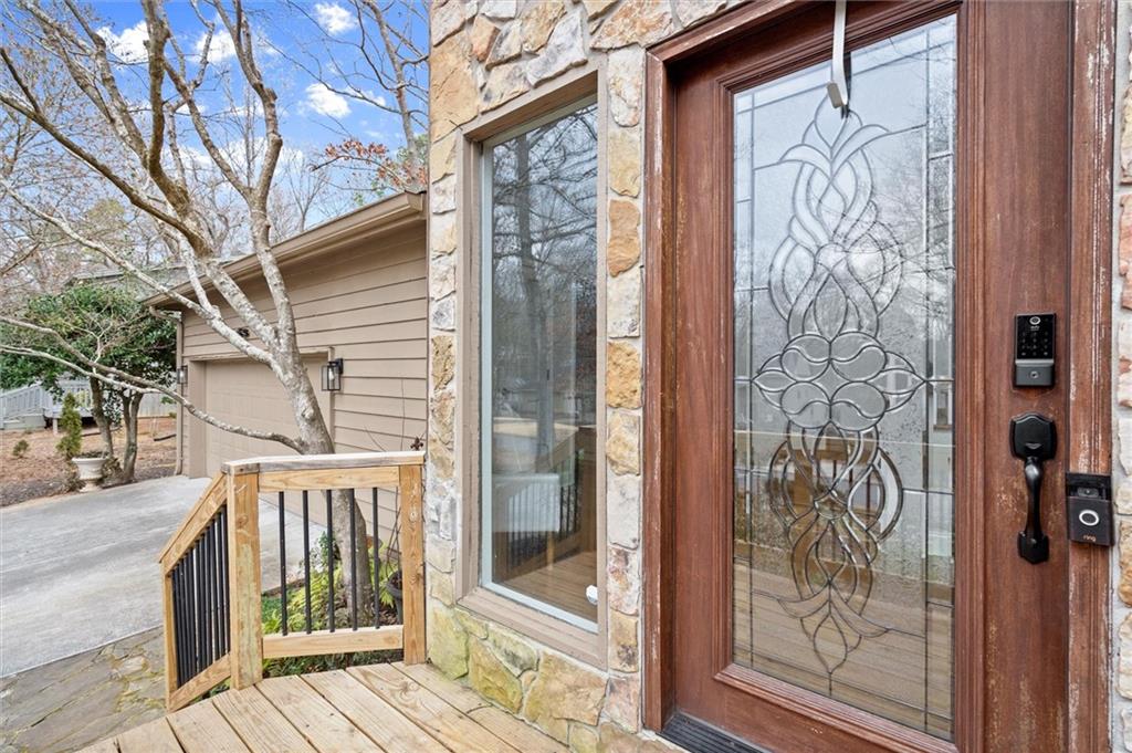 4240 Loch Highland Parkway NE