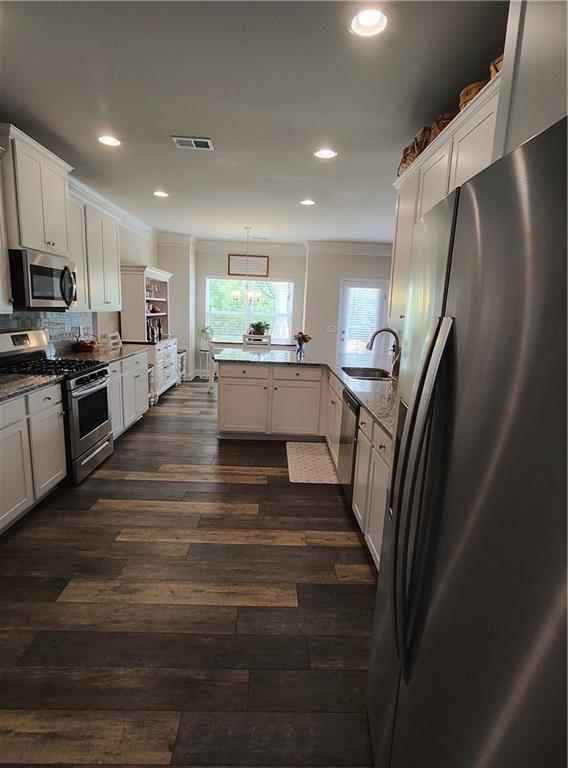 13 Mulberry Way