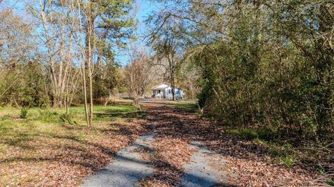 A home in Calhoun