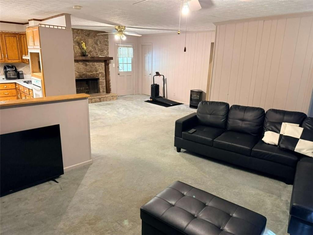 2201 Rolling Acres Drive