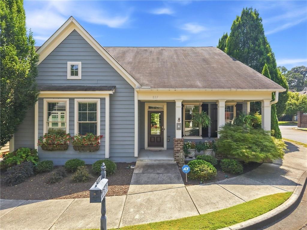 827 Rockford Commons Drive SW
