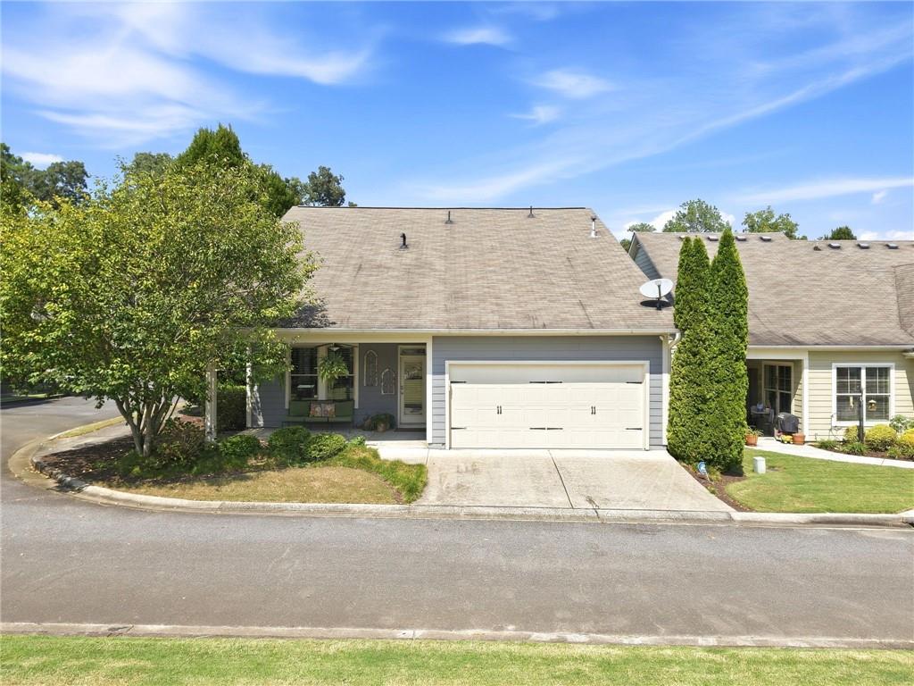 827 Rockford Commons Drive SW