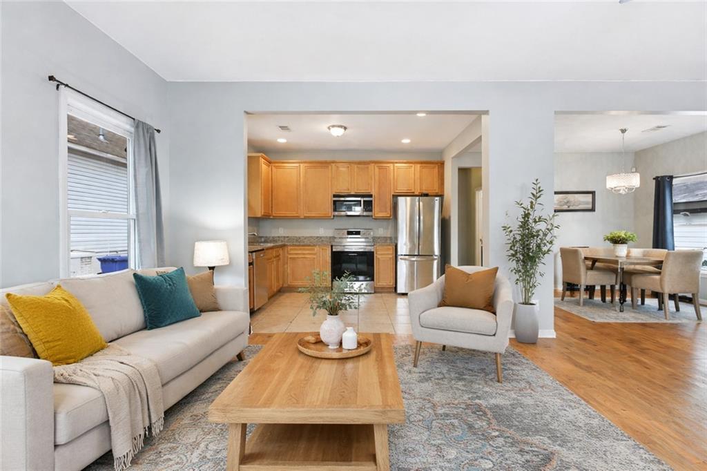 898 Allene Avenue SW