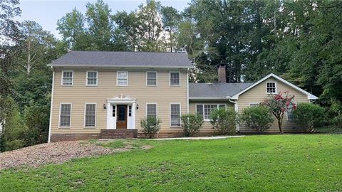 Photo of 5045 Spalding Drive, Sandy Springs, GA 30350 (MLS # 7634161)