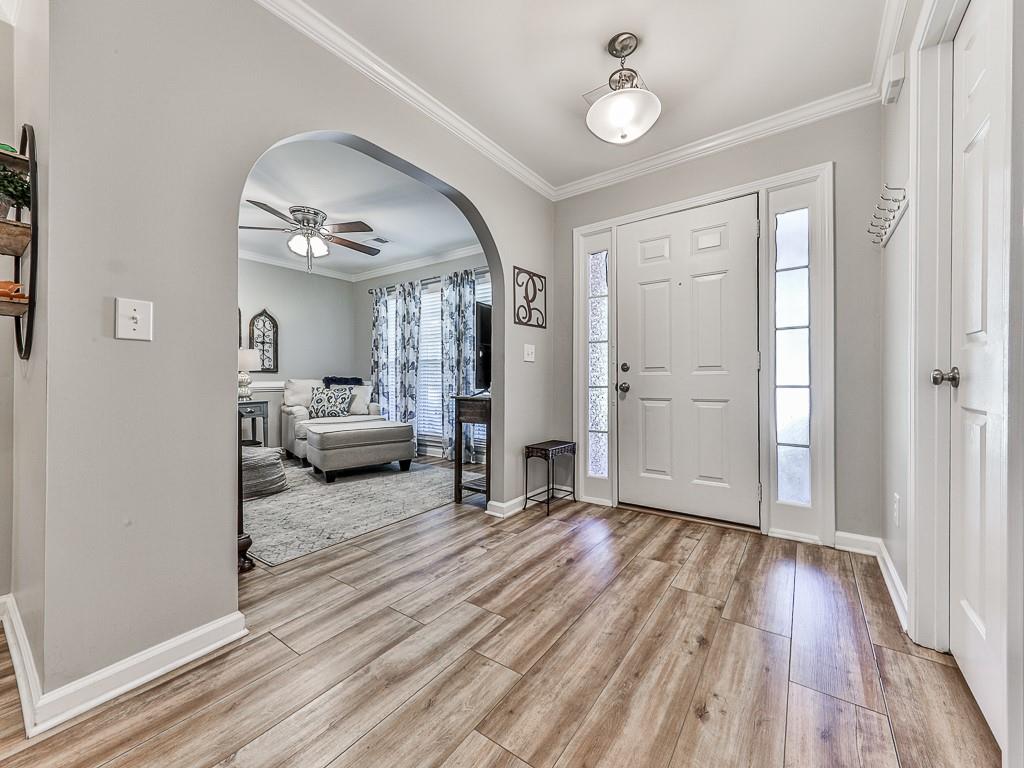 12 Leslie Cove SE