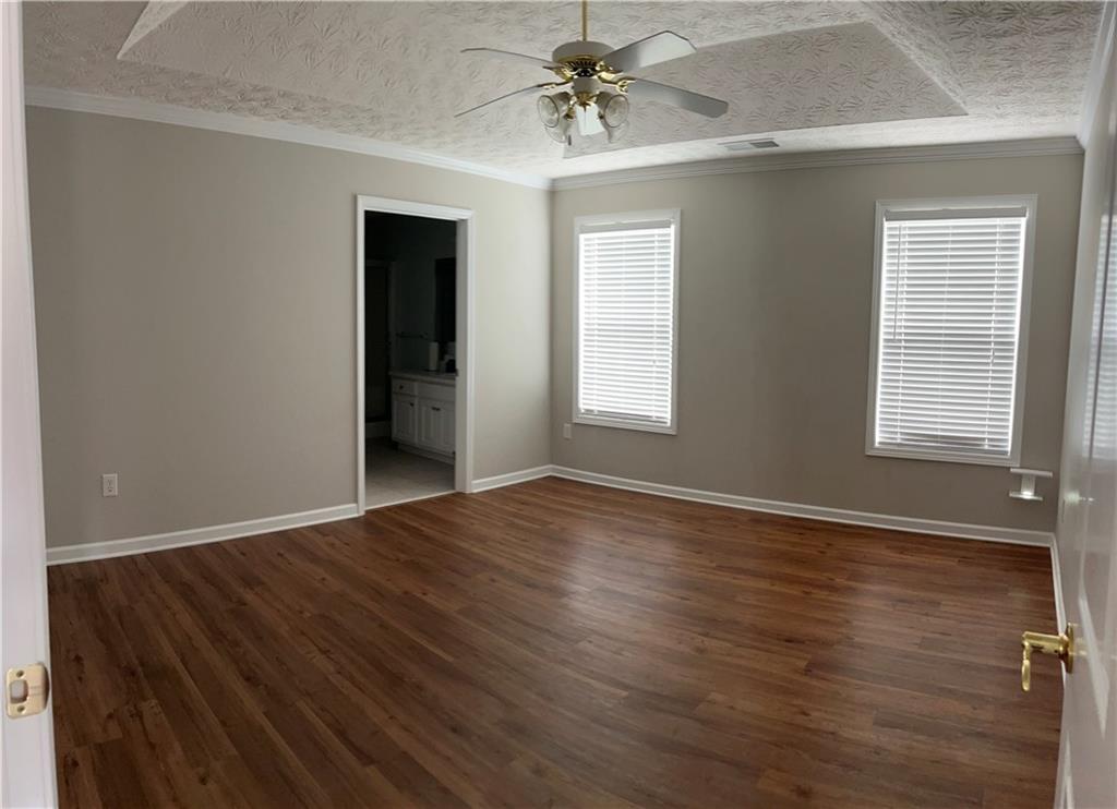 802 Village Place, Loganville, Georgia image 12
