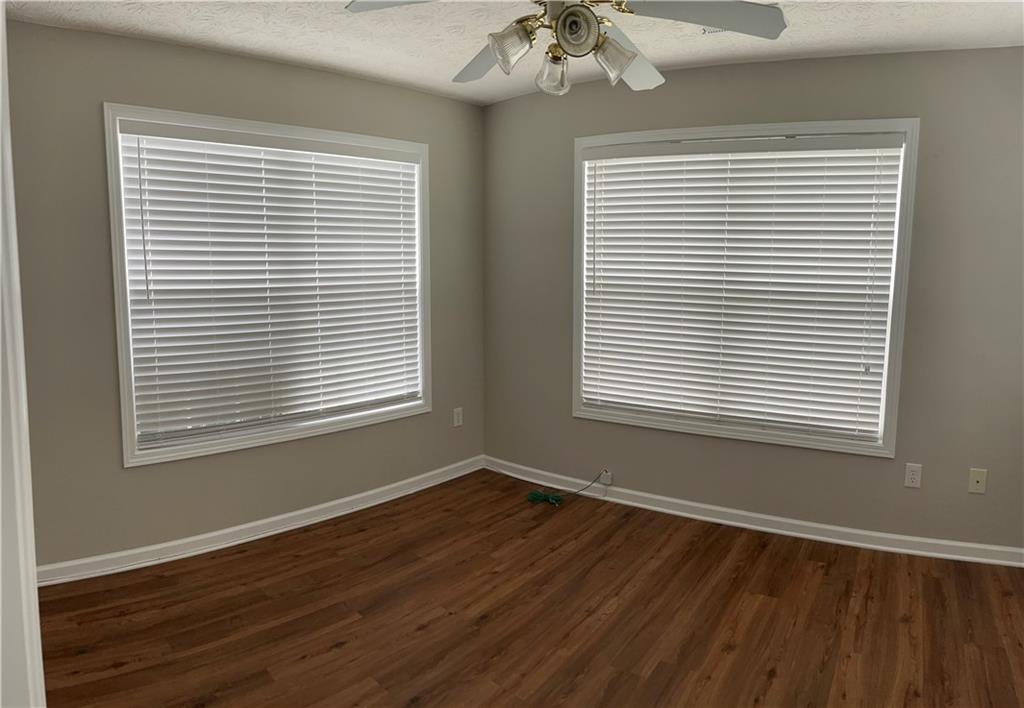 802 Village Place, Loganville, Georgia image 14