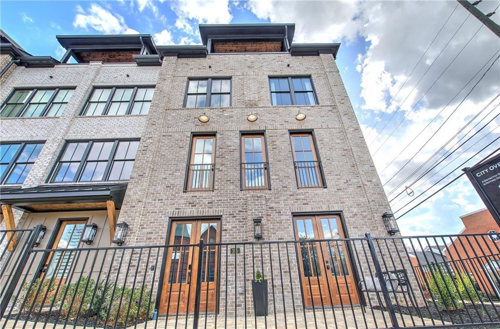 178 W Main Street 105