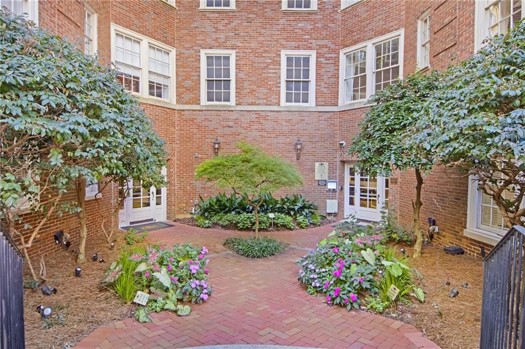 Cornerstone Village - Residential