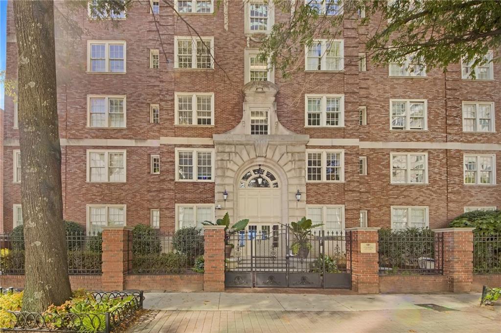 Cornerstone Village - Residential