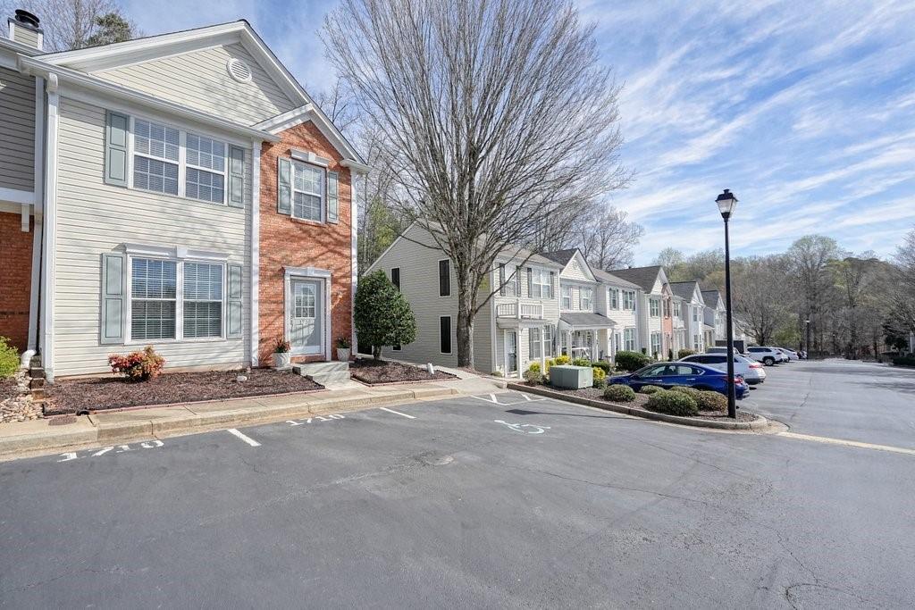 1710 Kilmington Court, Alpharetta, Georgia image 4