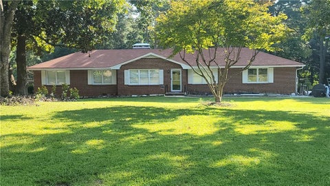 Homes For Sale - 984 Bob Hannah Circle<br/> Lawrenceville, GA 30044