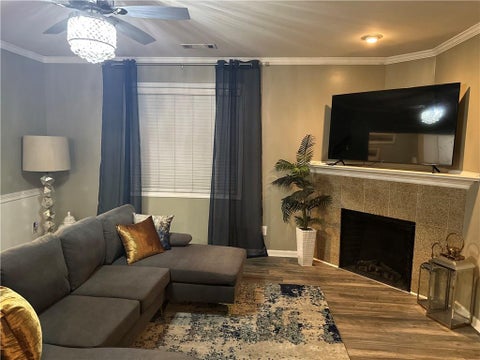 Townhouse For Rent - 1324 Stone Bay Drive #283<br/> Atlanta, GA 30331