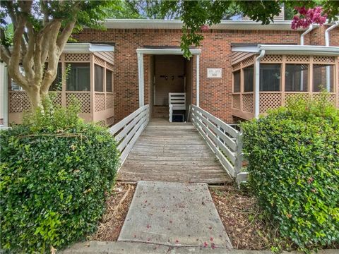 309 Quail Run Roswell GA 30076