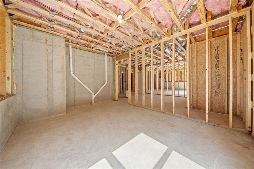 JOHNSON FERRY ESTATES (SEE BENTHILL) - Residential Lease