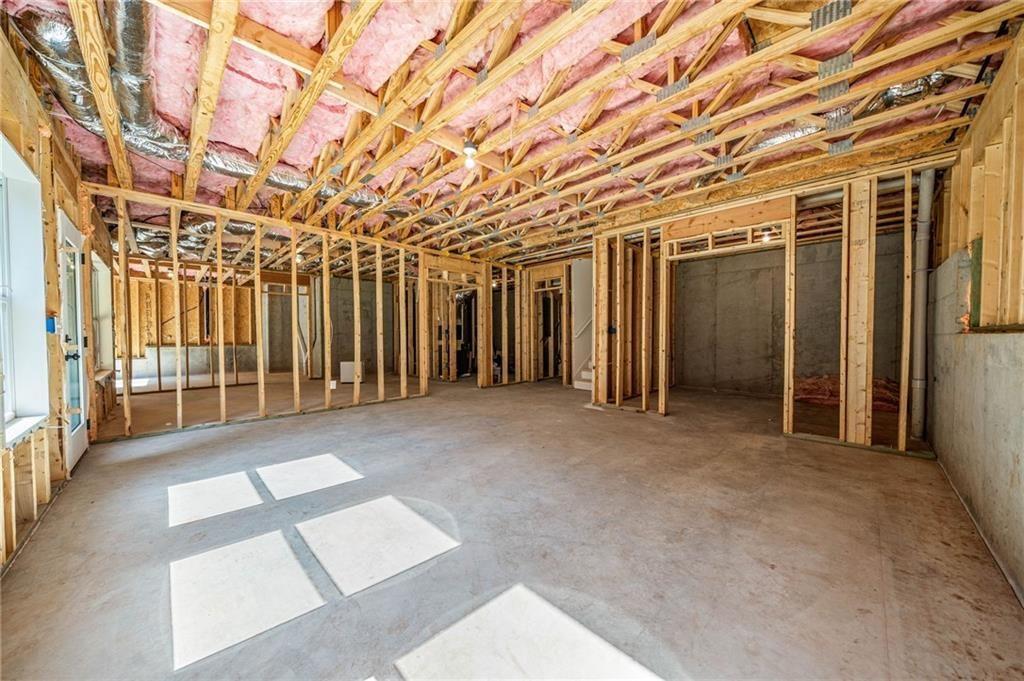 JOHNSON FERRY ESTATES (SEE BENTHILL) - Residential Lease
