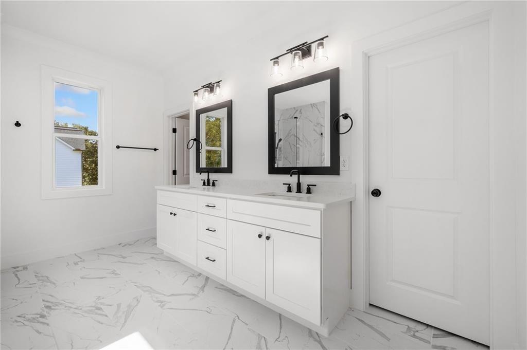 JOHNSON FERRY ESTATES (SEE BENTHILL) - Residential Lease