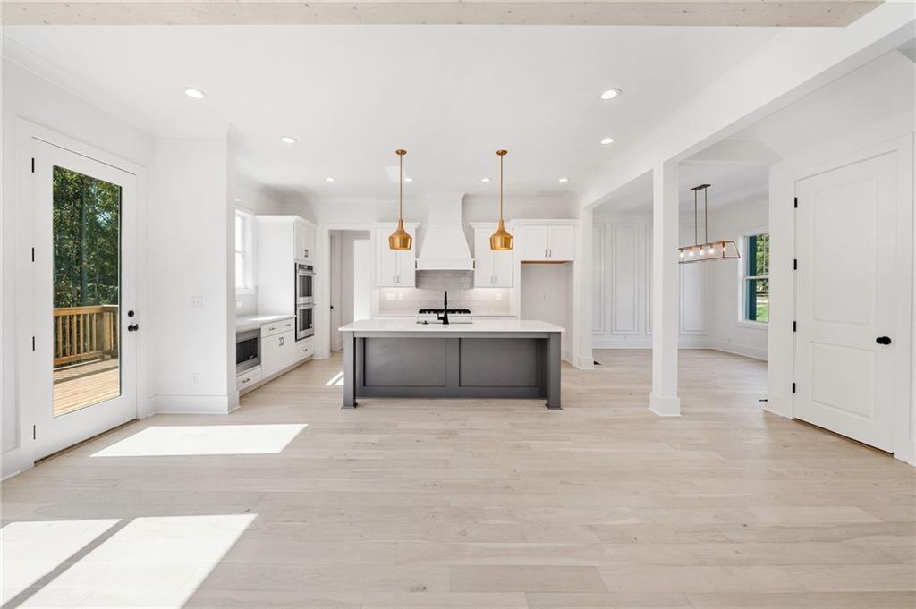 JOHNSON FERRY ESTATES (SEE BENTHILL) - Residential Lease