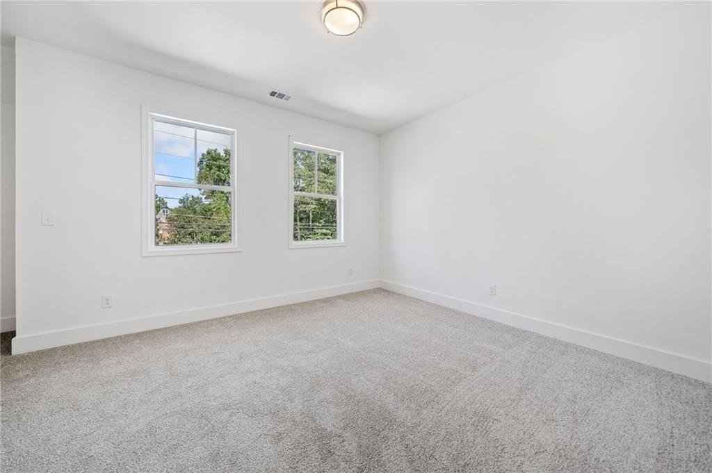 JOHNSON FERRY ESTATES (SEE BENTHILL) - Residential Lease