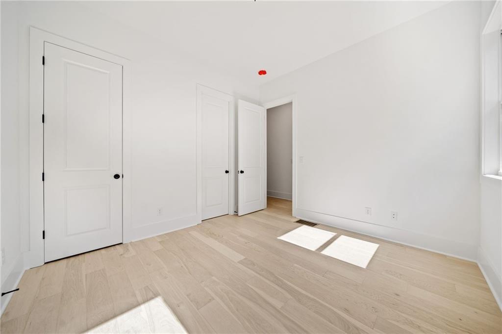 JOHNSON FERRY ESTATES (SEE BENTHILL) - Residential Lease