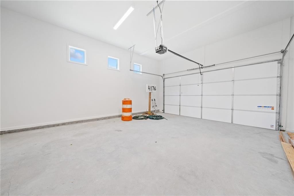 JOHNSON FERRY ESTATES (SEE BENTHILL) - Residential Lease