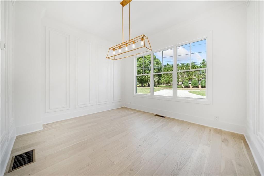 JOHNSON FERRY ESTATES (SEE BENTHILL) - Residential Lease