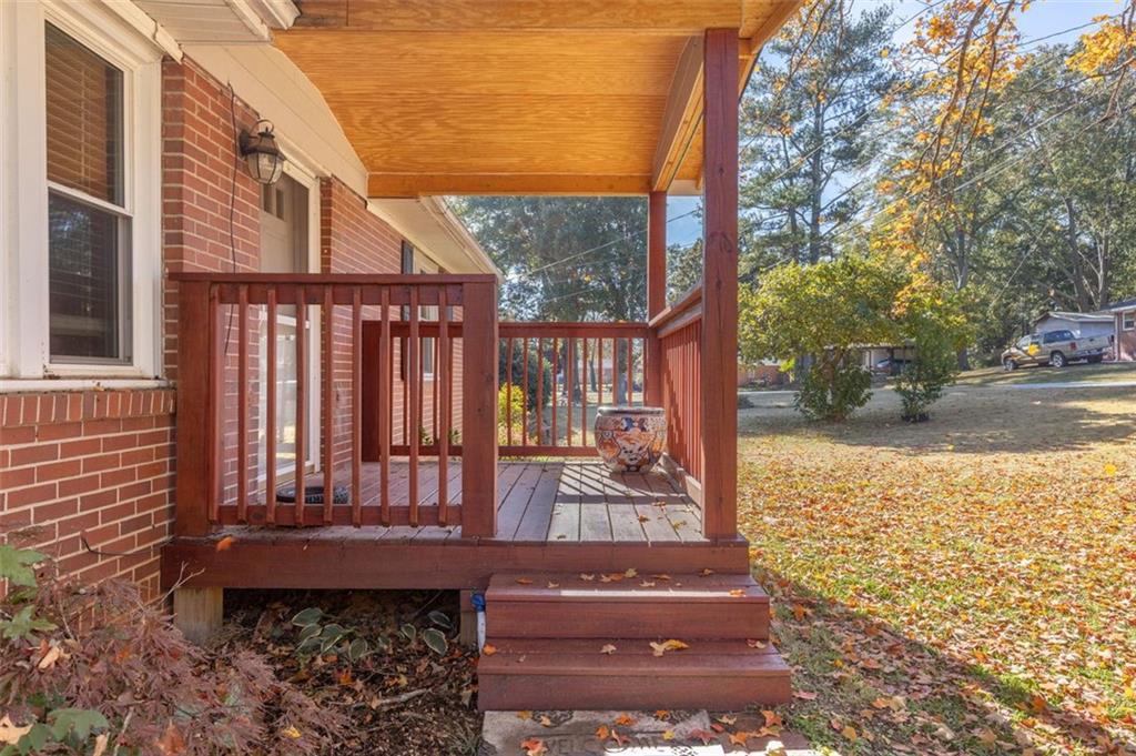 2185 Trailwood Drive SE