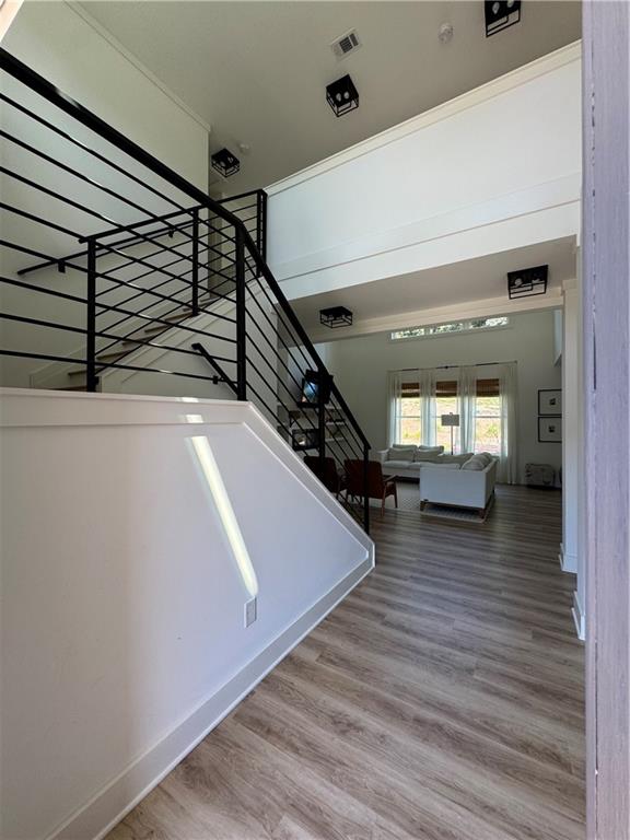 5661 Wooded Valley Way
