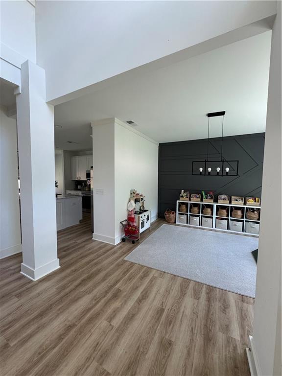 5661 Wooded Valley Way