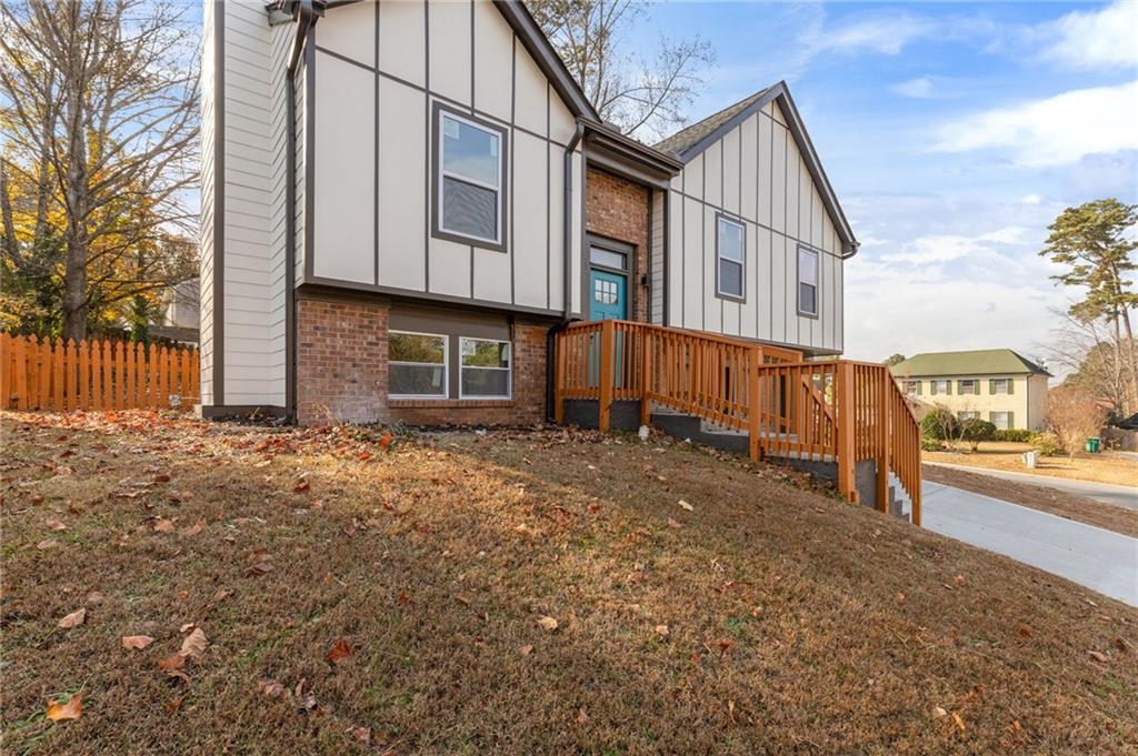 1060 Heatherwood Court