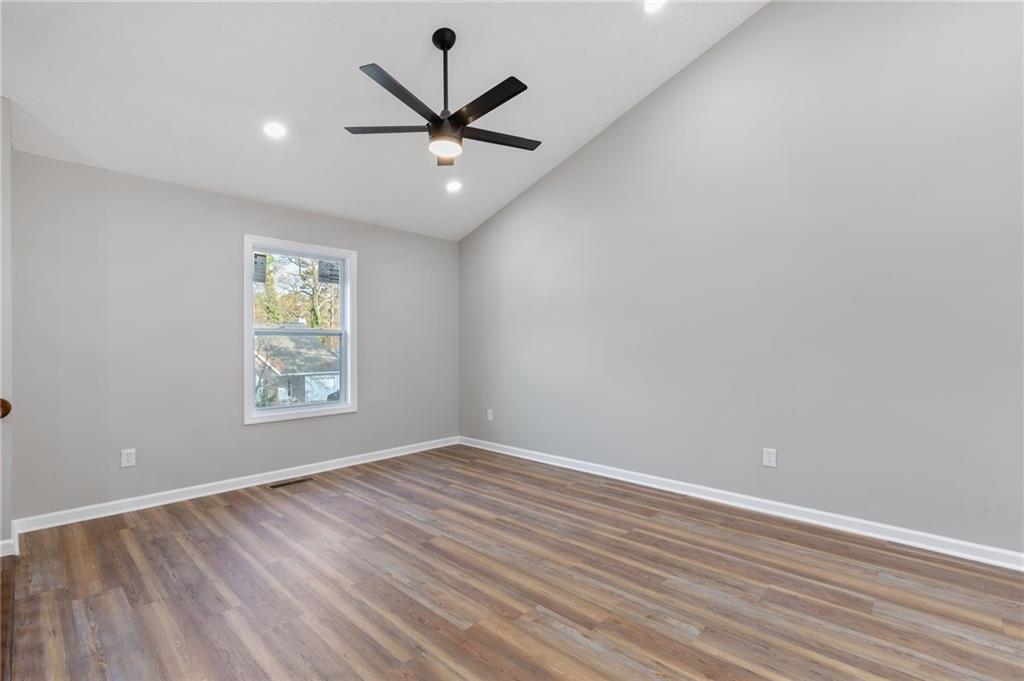 1060 Heatherwood Court