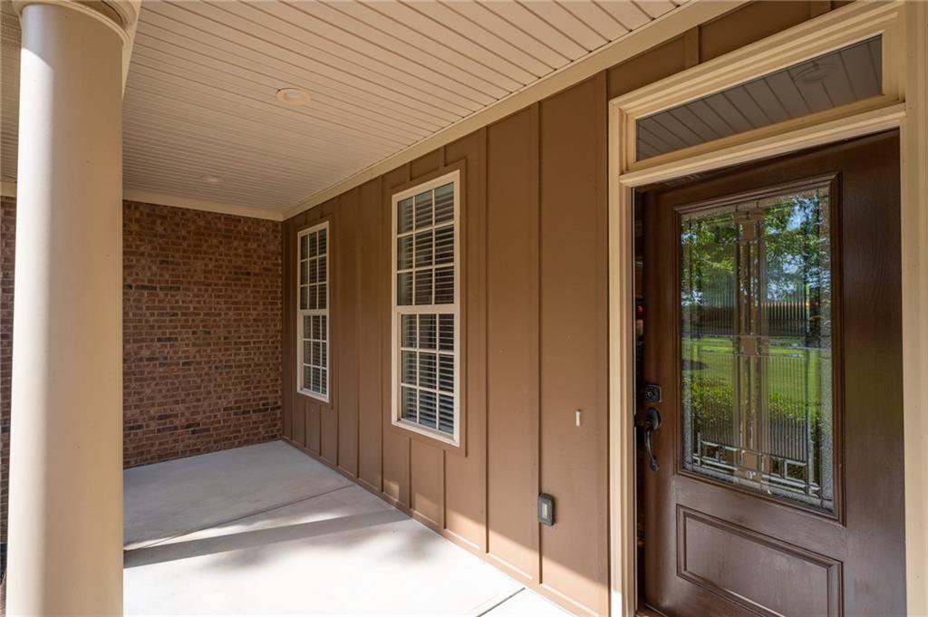 148 Fox Den Drive NE