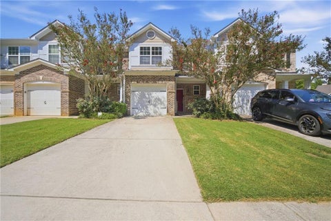 Townhouse For Sale - 3318 Fernview Drive<br/> Lawrenceville, GA 30044