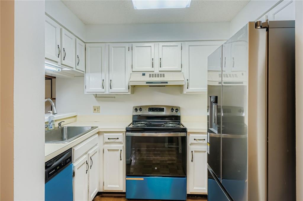 1800 Clairmont Lake A325