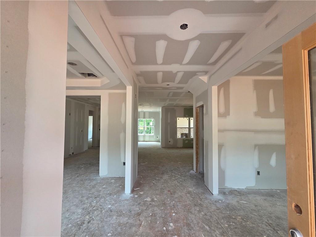 313 Meadows Drive - Photo 3