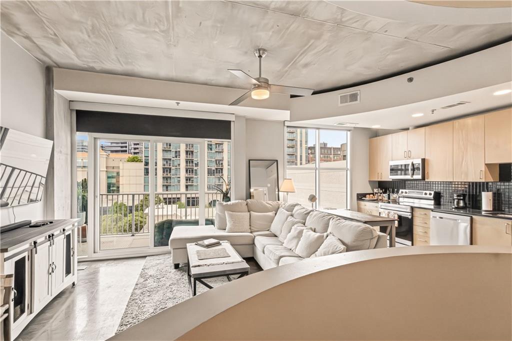 250 Pharr Road NE 804