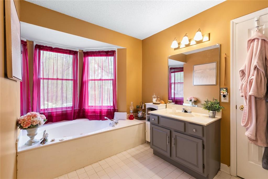 5539 Hurstcliffe Drive, Kennesaw, Georgia image 30