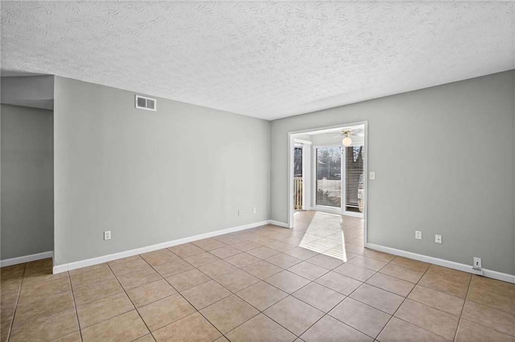 1305 Augusta Drive SE