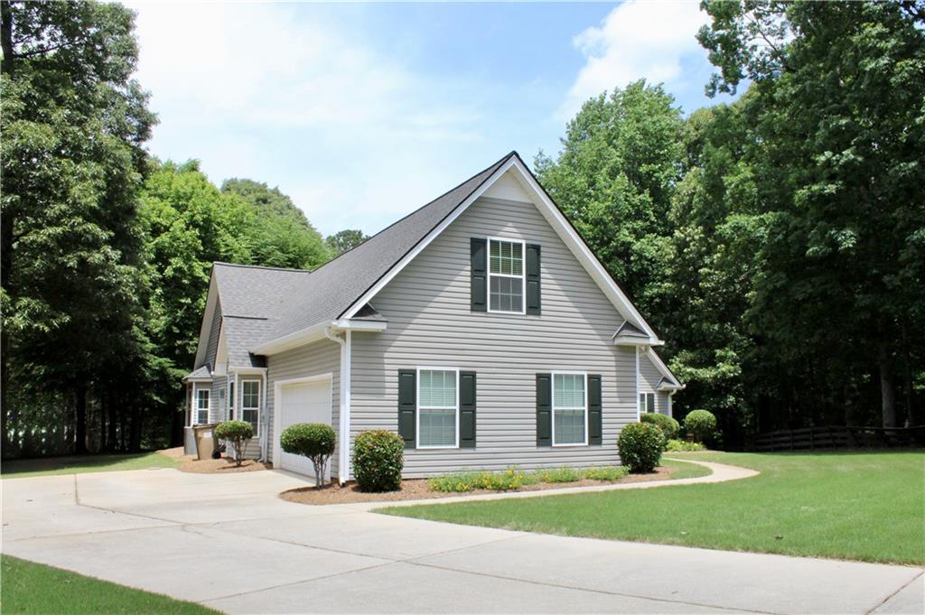 265 Mona Court, Winder, Georgia image 2