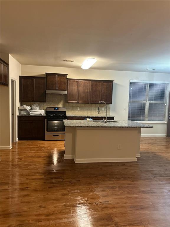 2423 Turnbury Glen Walk