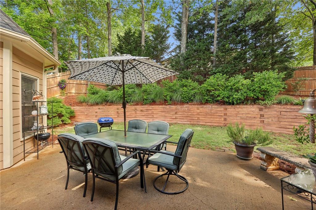 378 Rhodes House Drive, Suwanee, Georgia image 22