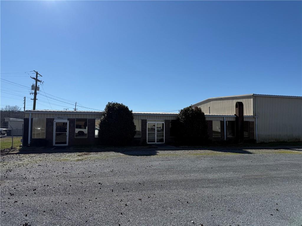 1865 US 41 Hwy